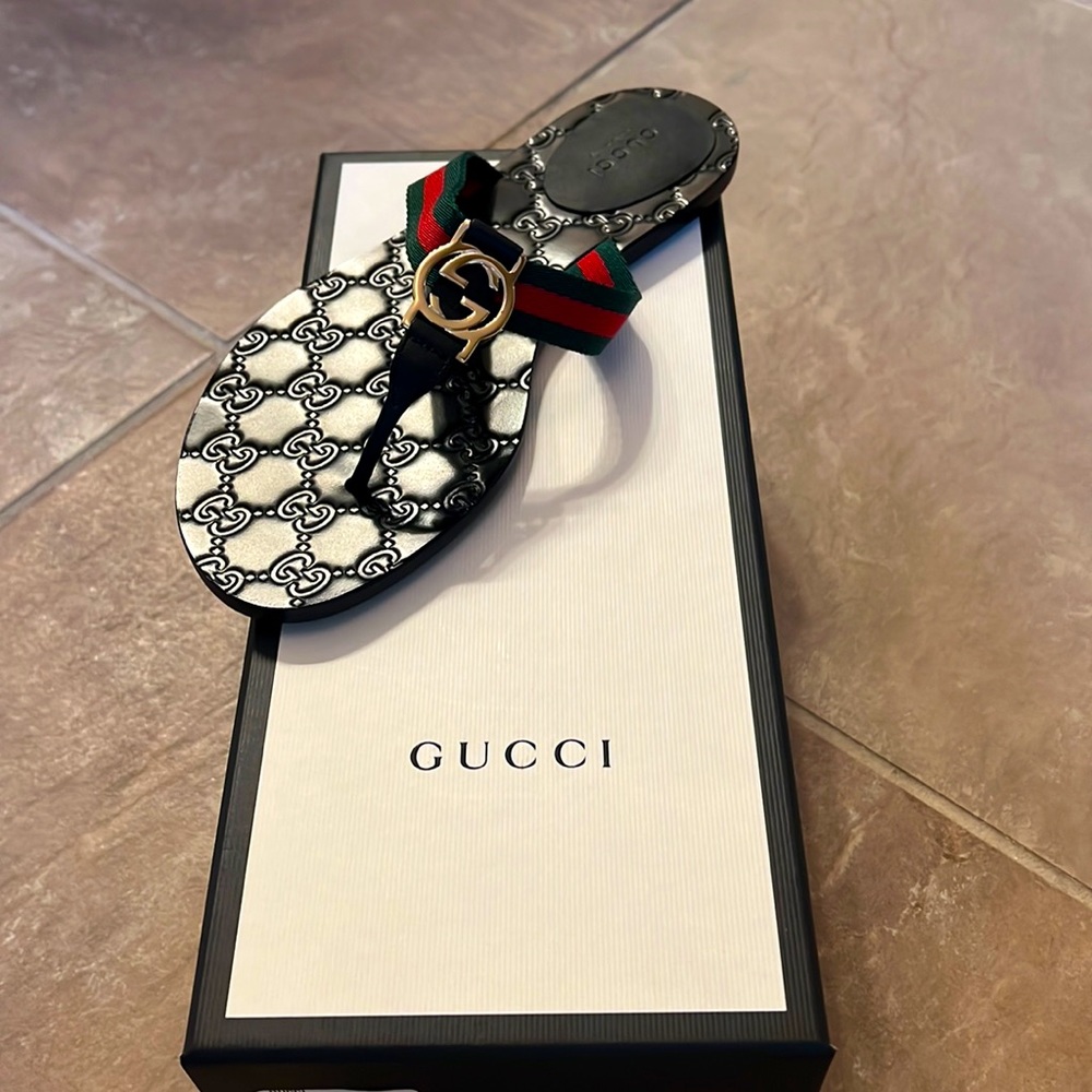 Authentic Gucci Nero Sandals